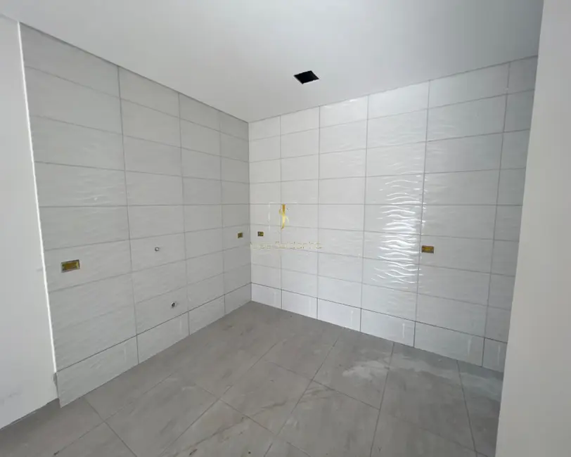 Foto 4 de Casa com 2 quartos à venda, 59m2 em Guaratuba - PR