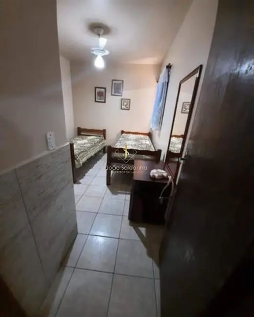 Foto 8 de Casa com 2 quartos à venda, 75m2 em Guaratuba - PR