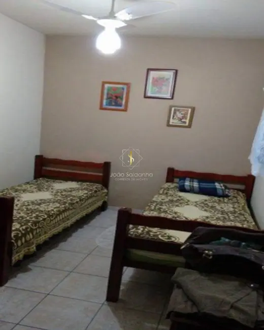 Foto 5 de Casa com 2 quartos à venda, 75m2 em Guaratuba - PR