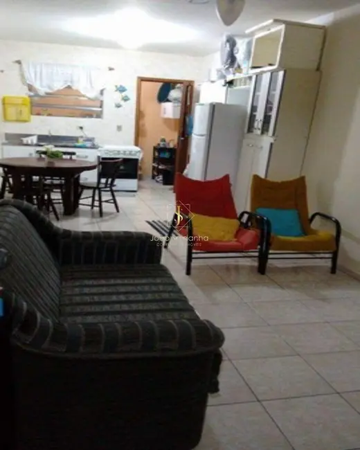 Foto 4 de Casa com 2 quartos à venda, 75m2 em Guaratuba - PR