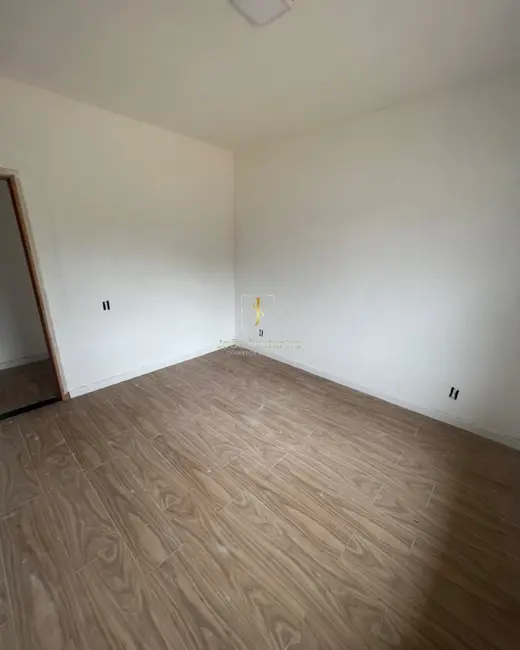 Foto 2 de Casa com 2 quartos à venda, 54m2 em Guaratuba - PR