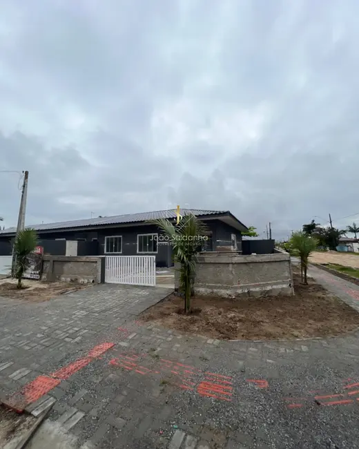 Foto 3 de Casa com 3 quartos à venda, 80m2 em Guaratuba - PR