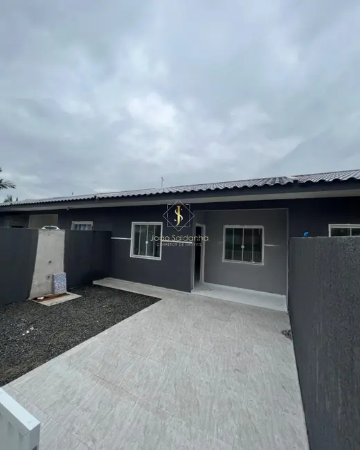 Foto 1 de Casa com 2 quartos à venda, 50m2 em Guaratuba - PR
