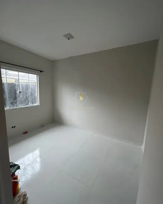 Foto 4 de Casa com 2 quartos à venda, 50m2 em Guaratuba - PR