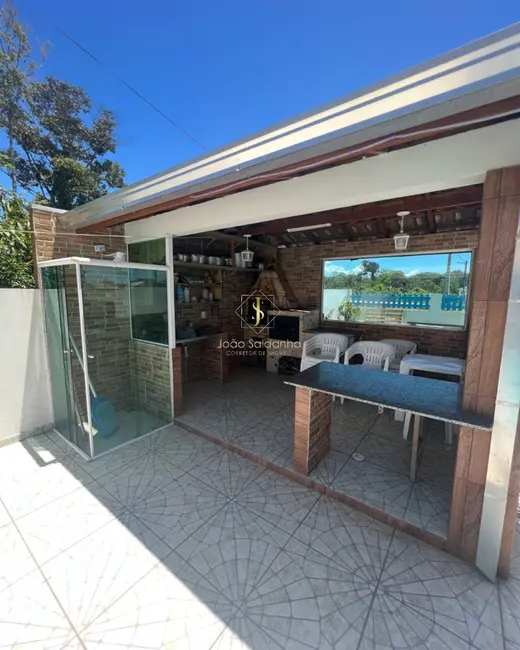 Foto 3 de Casa com 5 quartos à venda, 250m2 em Guaratuba - PR