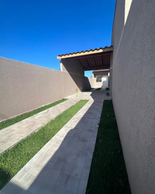 Foto 3 de Casa com 2 quartos à venda, 57m2 em Guaratuba - PR