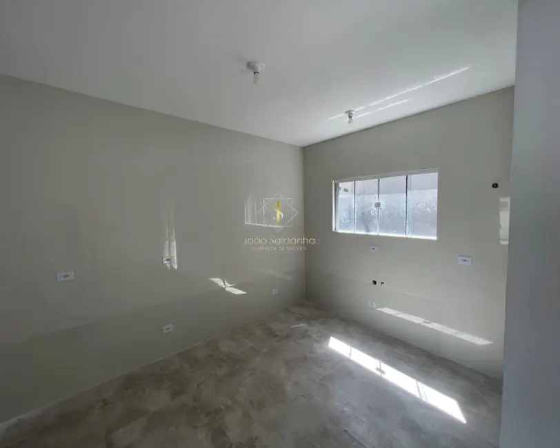Sobrado com 3 quartos à venda, 112m2 em Guaratuba - PR - imagem 4 Foto 4 de Sobrado com 3 quartos à venda, 112m2 em Guaratuba - PR