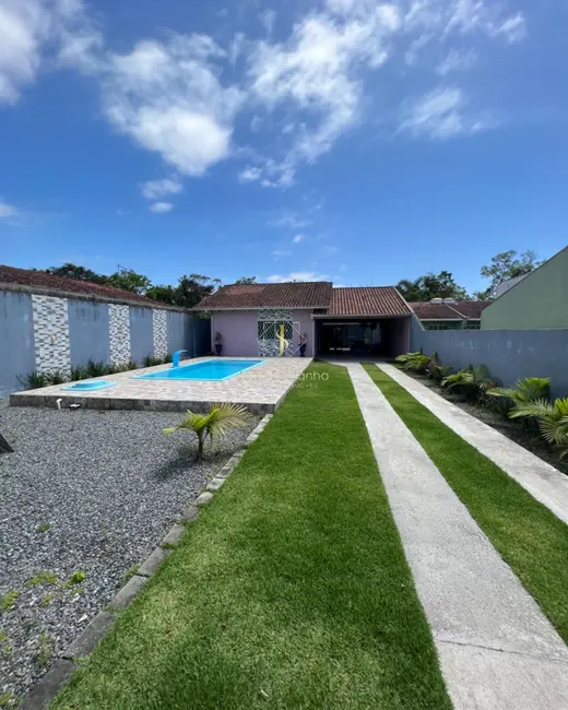 Foto 1 de Casa com 3 quartos à venda, 195m2 em Guaratuba - PR