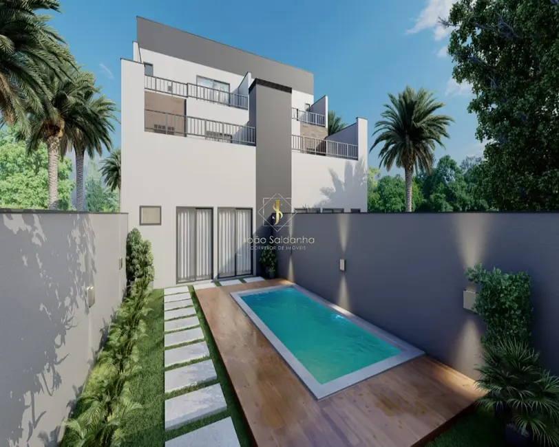 Foto 3 de Casa com 4 quartos à venda, 200m2 em Guaratuba - PR