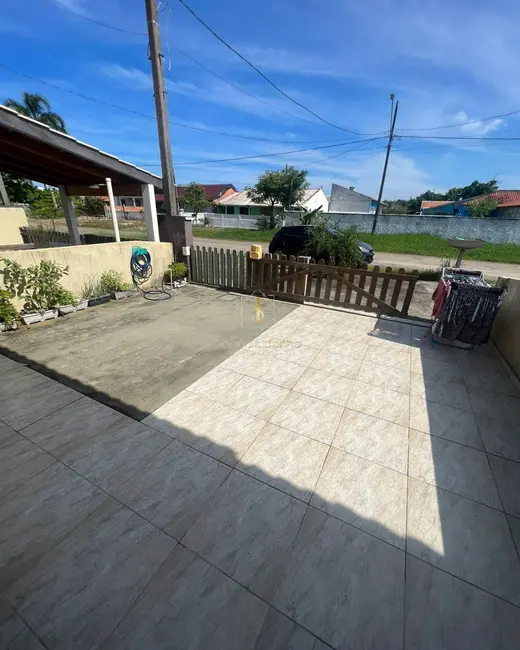 Foto 3 de Casa com 2 quartos à venda, 51m2 em Guaratuba - PR