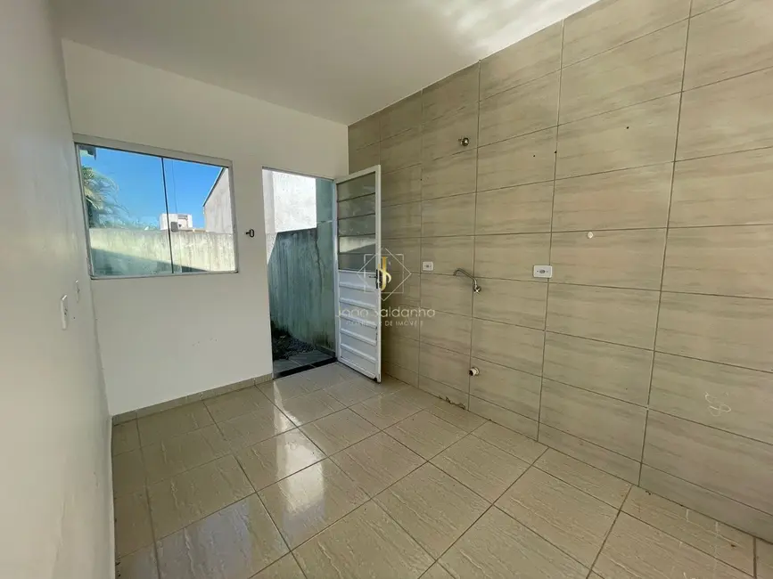 Foto 3 de Casa com 2 quartos à venda, 40m2 em Guaratuba - PR
