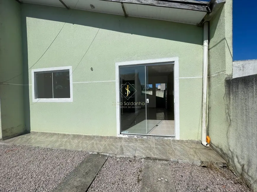 Foto 1 de Casa com 2 quartos à venda, 40m2 em Guaratuba - PR