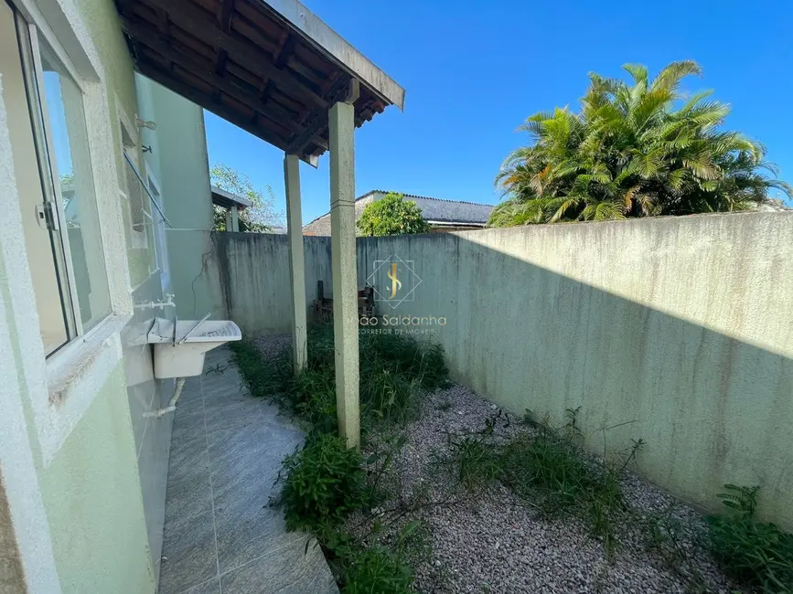 Foto 4 de Casa com 2 quartos à venda, 40m2 em Guaratuba - PR