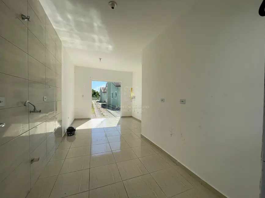 Foto 5 de Casa com 2 quartos à venda, 40m2 em Guaratuba - PR