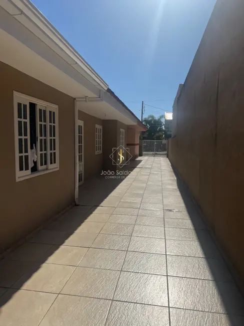 Foto 4 de Casa com 3 quartos à venda, 70m2 em Guaratuba - PR