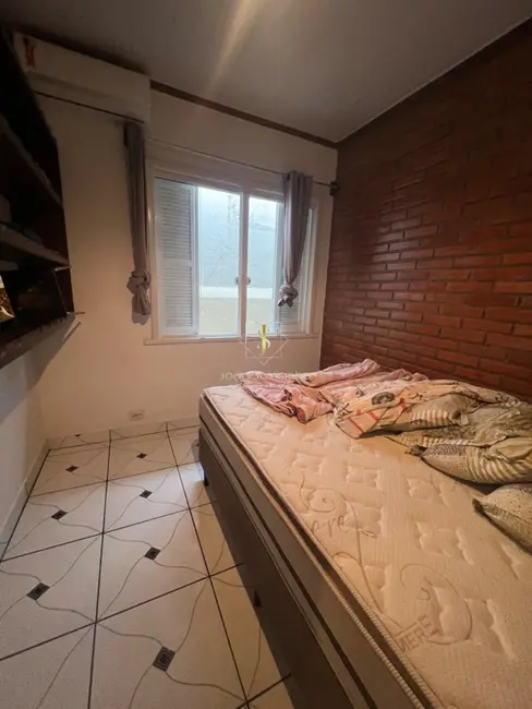 Foto 7 de Casa com 5 quartos à venda, 180m2 em Centro, Guaratuba - PR