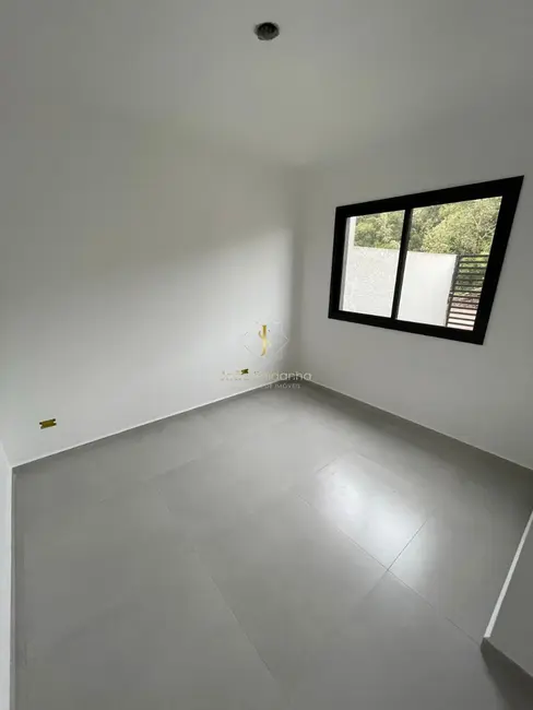 Foto 4 de Casa com 3 quartos à venda, 77m2 em Guaratuba - PR