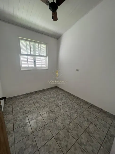 Casa com 2 quartos à venda, 48m2 em Guaratuba - PR - imagem 6 Foto 6 de Casa com 2 quartos à venda, 48m2 em Guaratuba - PR