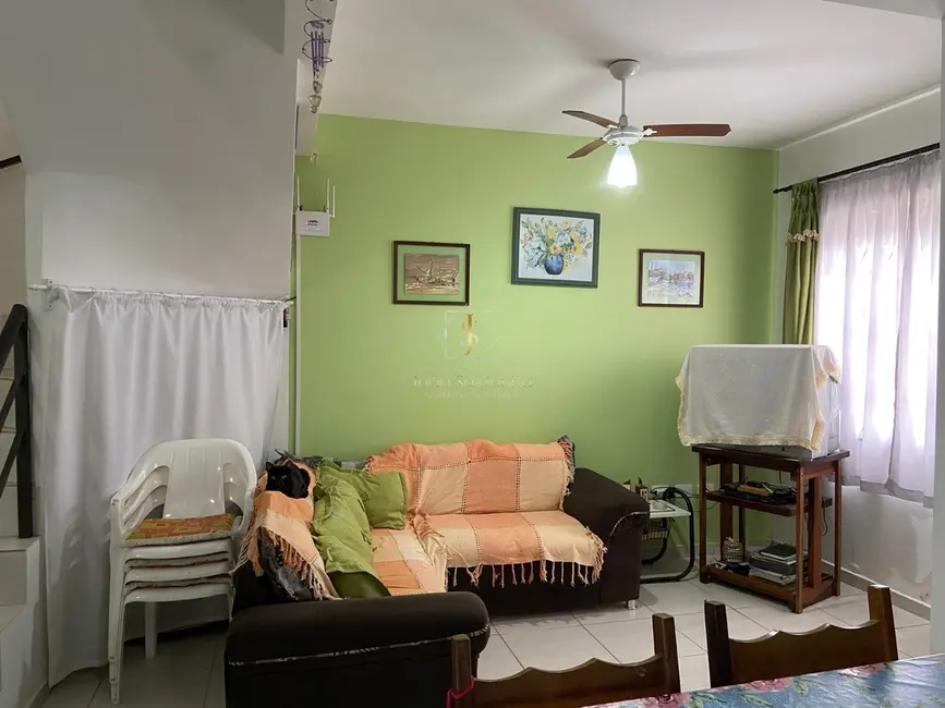 Sobrado com 3 quartos à venda, 70m2 em Guaratuba - PR - imagem 4 Foto 4 de Sobrado com 3 quartos à venda, 70m2 em Guaratuba - PR