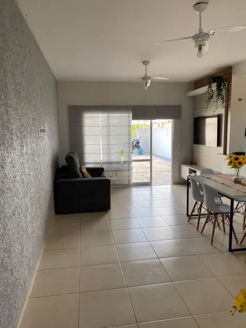 Foto 9 de Casa com 3 quartos à venda, 87m2 em Guaratuba - PR