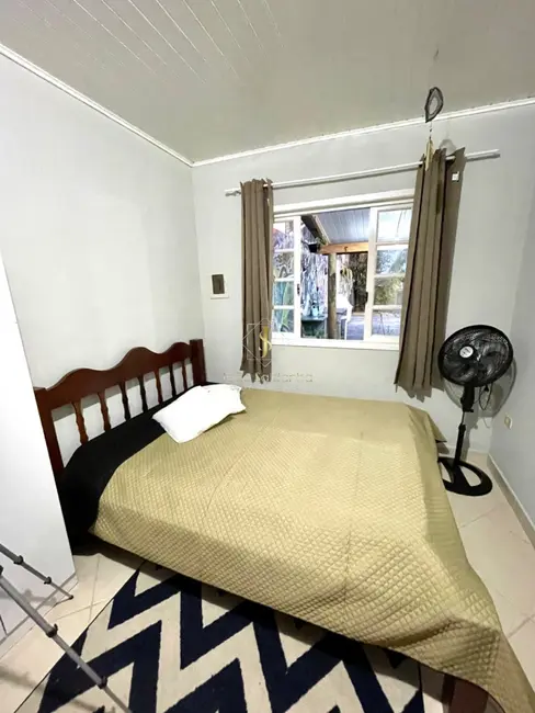 Foto 9 de Casa com 2 quartos à venda, 65m2 em Guaratuba - PR