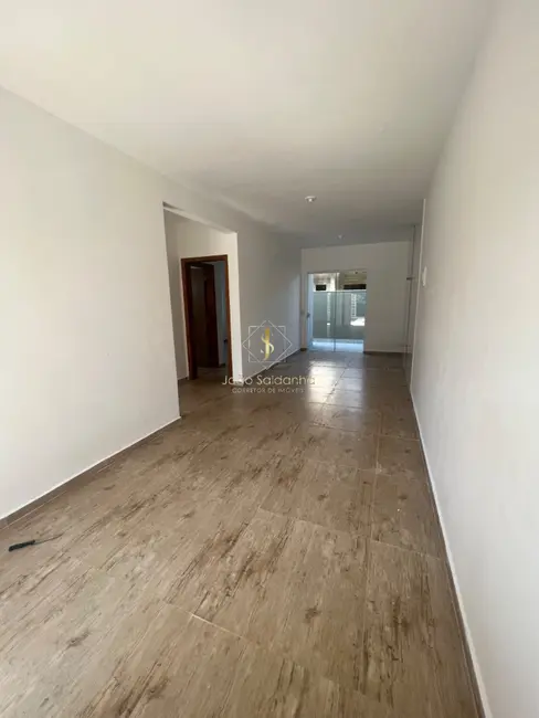 Foto 4 de Casa com 2 quartos à venda, 65m2 em Guaratuba - PR