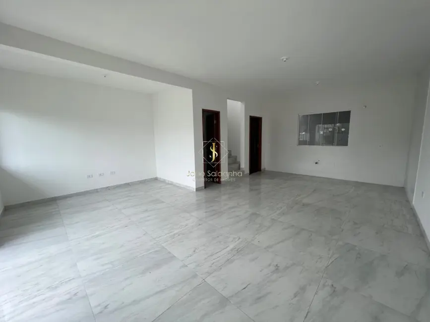 Foto 5 de Casa com 3 quartos à venda, 105m2 em Guaratuba - PR