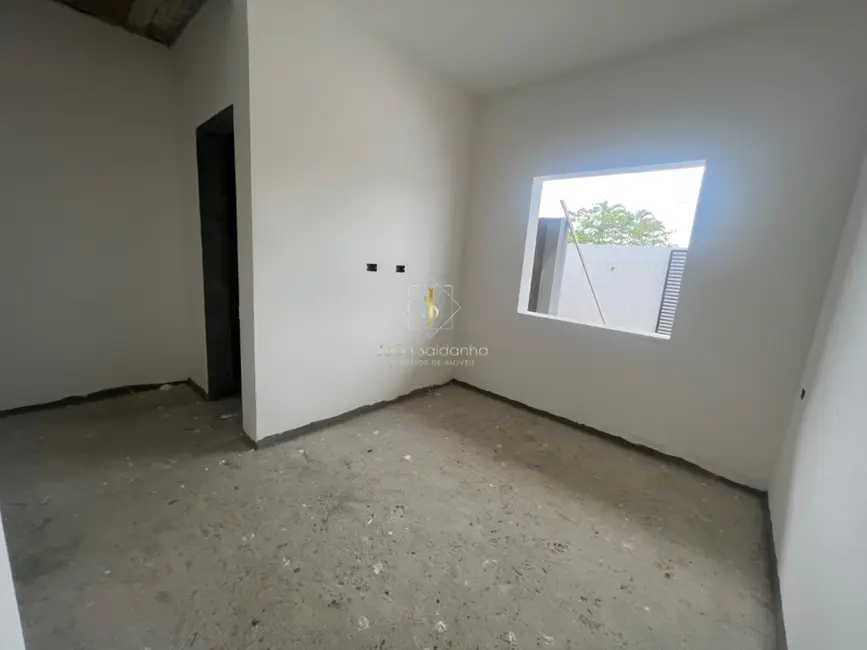 Foto 4 de Casa com 3 quartos à venda, 75m2 em Guaratuba - PR