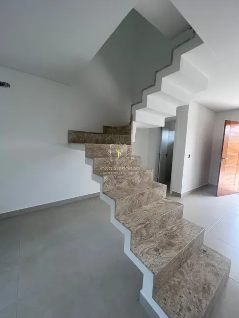 Sobrado com 3 quartos à venda, 96m2 em Guaratuba - PR - imagem 8 Foto 8 de Sobrado com 3 quartos à venda, 96m2 em Guaratuba - PR