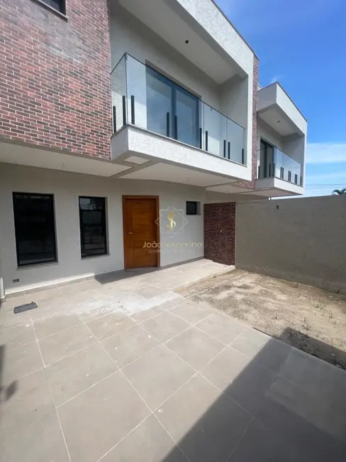 Foto 2 de Sobrado com 3 quartos à venda, 96m2 em Guaratuba - PR