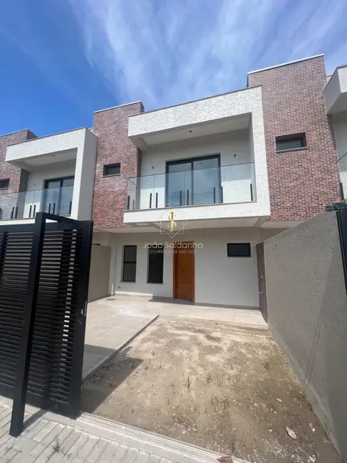 Foto 1 de Sobrado com 3 quartos à venda, 96m2 em Guaratuba - PR