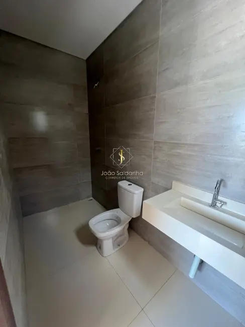 Foto 9 de Casa com 4 quartos à venda, 130m2 em Guaratuba - PR