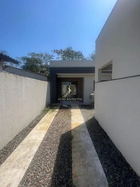 Foto 2 de Casa com 2 quartos à venda, 66m2 em Guaratuba - PR