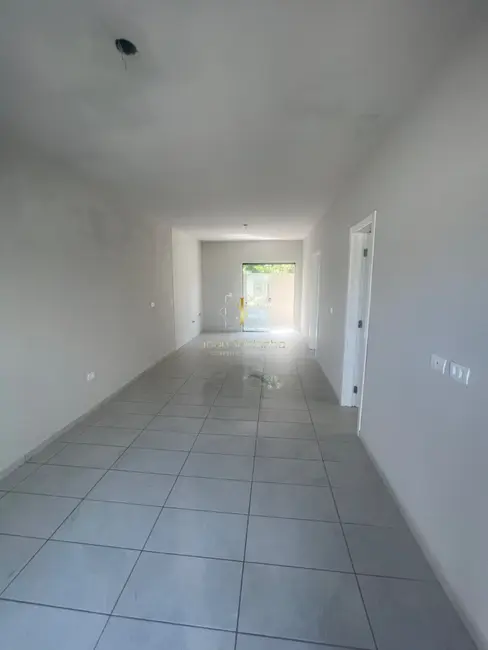 Casa com 2 quartos à venda, 66m2 em Guaratuba - PR - imagem 4 Foto 4 de Casa com 2 quartos à venda, 66m2 em Guaratuba - PR