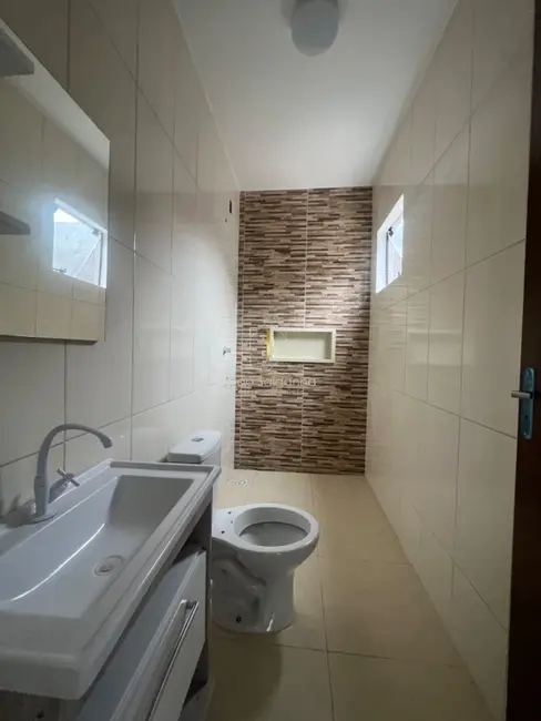 Foto 5 de Casa com 2 quartos à venda, 60m2 em Guaratuba - PR