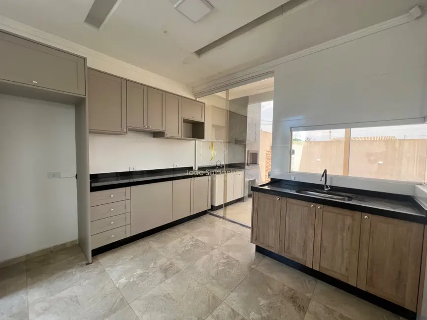 Casa com 3 quartos à venda, 100m2 em Guaratuba - PR - imagem 7 Foto 7 de Casa com 3 quartos à venda, 100m2 em Guaratuba - PR