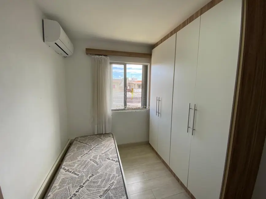 Foto 6 de Casa com 3 quartos à venda, 83m2 em Centro, Guaratuba - PR