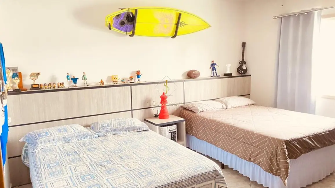 Foto 6 de Casa com 3 quartos à venda, 180m2 em Centro, Guaratuba - PR