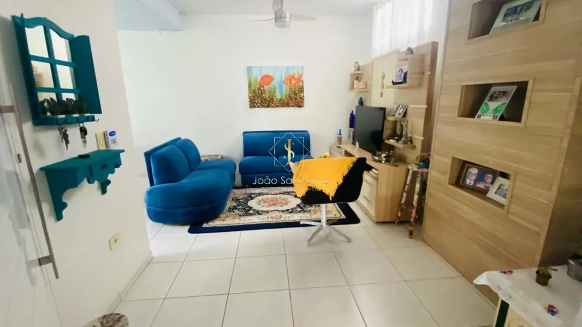 Foto 2 de Casa com 3 quartos à venda, 180m2 em Centro, Guaratuba - PR