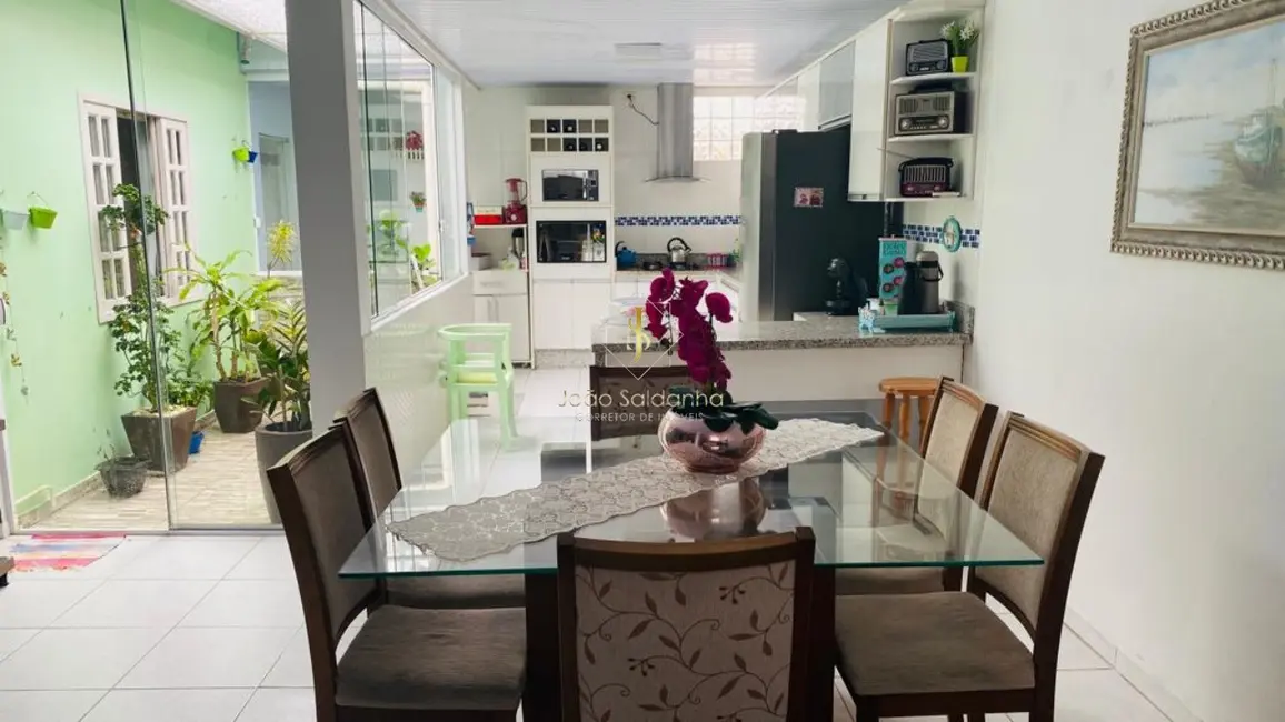 Foto 7 de Casa com 3 quartos à venda, 180m2 em Centro, Guaratuba - PR