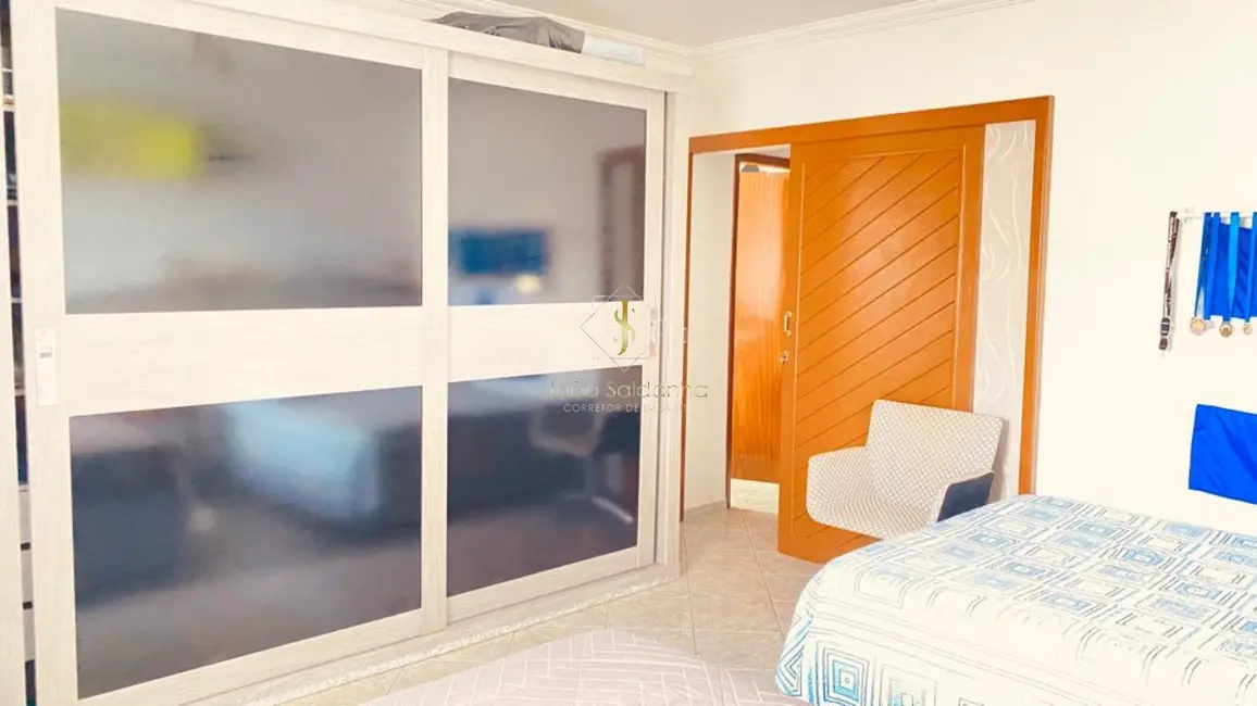 Foto 5 de Casa com 3 quartos à venda, 180m2 em Centro, Guaratuba - PR