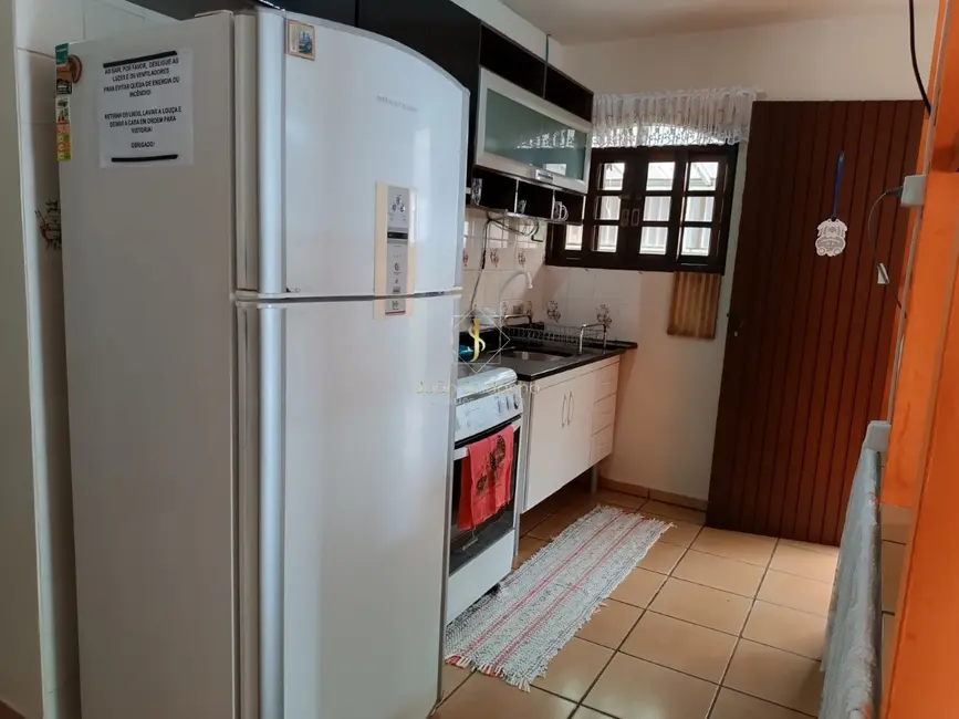 Foto 9 de Casa com 3 quartos à venda, 100m2 em Guaratuba - PR