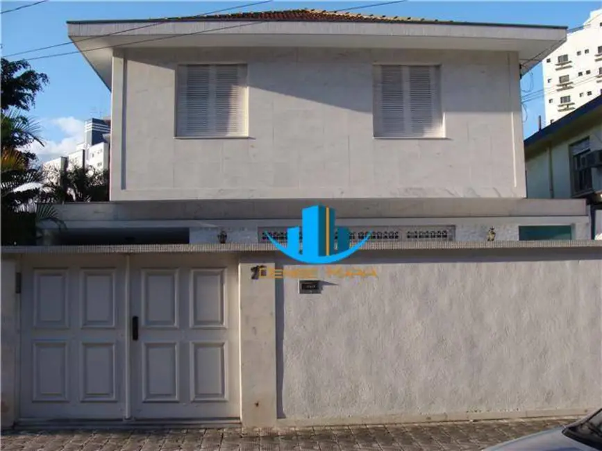 Sobrado com 4 quartos à venda, 300m2 em Ponta da Praia, Santos - SP - imagem 2 Foto 2 de Sobrado com 4 quartos à venda, 300m2 em Ponta da Praia, Santos - SP