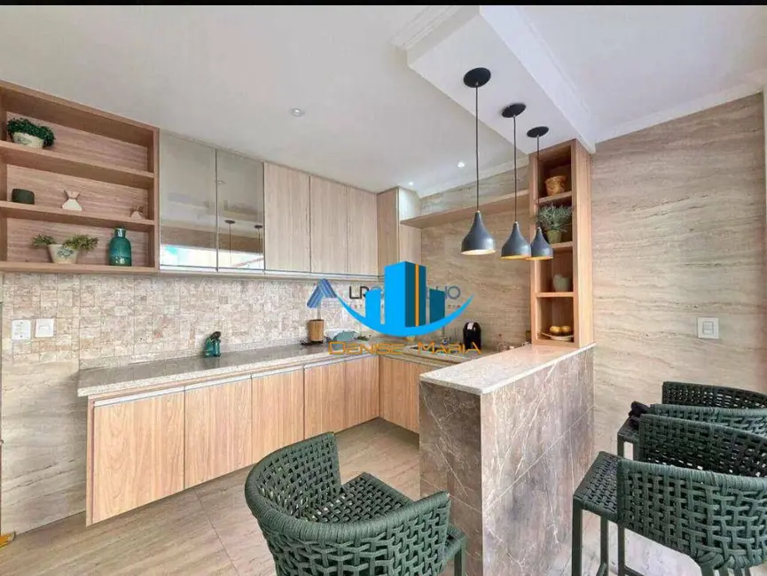 Foto 3 de Sobrado com 2 quartos à venda, 188m2 em Ponta da Praia, Santos - SP