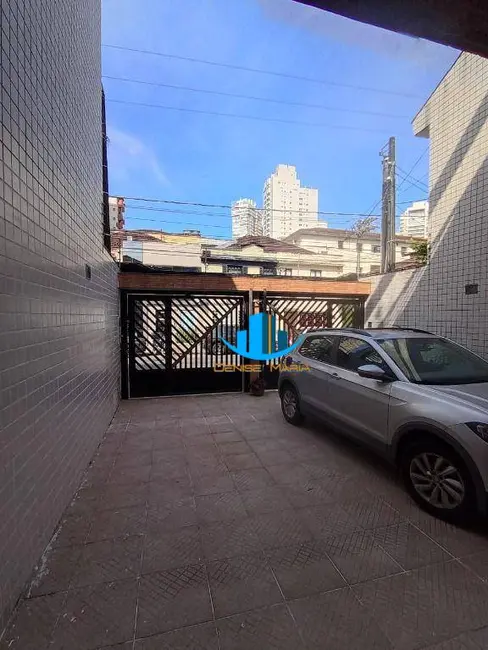 Foto 3 de Sobrado com 3 quartos à venda, 180m2 em Gonzaga, Santos - SP