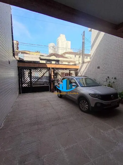 Foto 5 de Sobrado com 3 quartos à venda, 180m2 em Gonzaga, Santos - SP