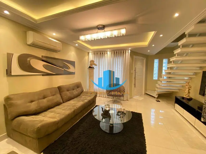 Foto 9 de Casa com 2 quartos à venda, 120m2 em Ponta da Praia, Santos - SP