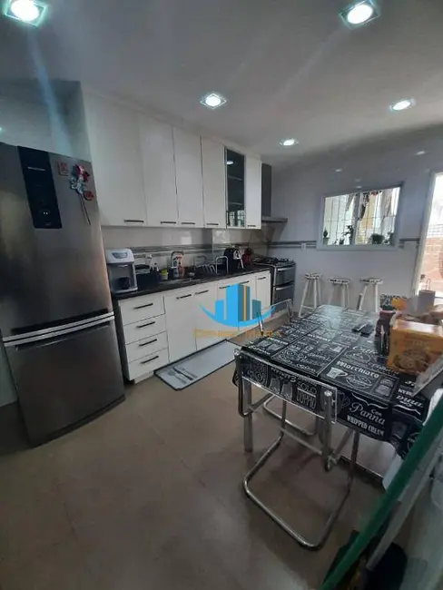 Foto 8 de Sobrado com 4 quartos à venda, 250m2 em Gonzaga, Santos - SP