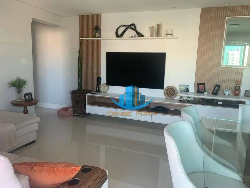 Foto 2 de Apartamento com 3 quartos à venda, 198m2 em Embaré, Santos - SP