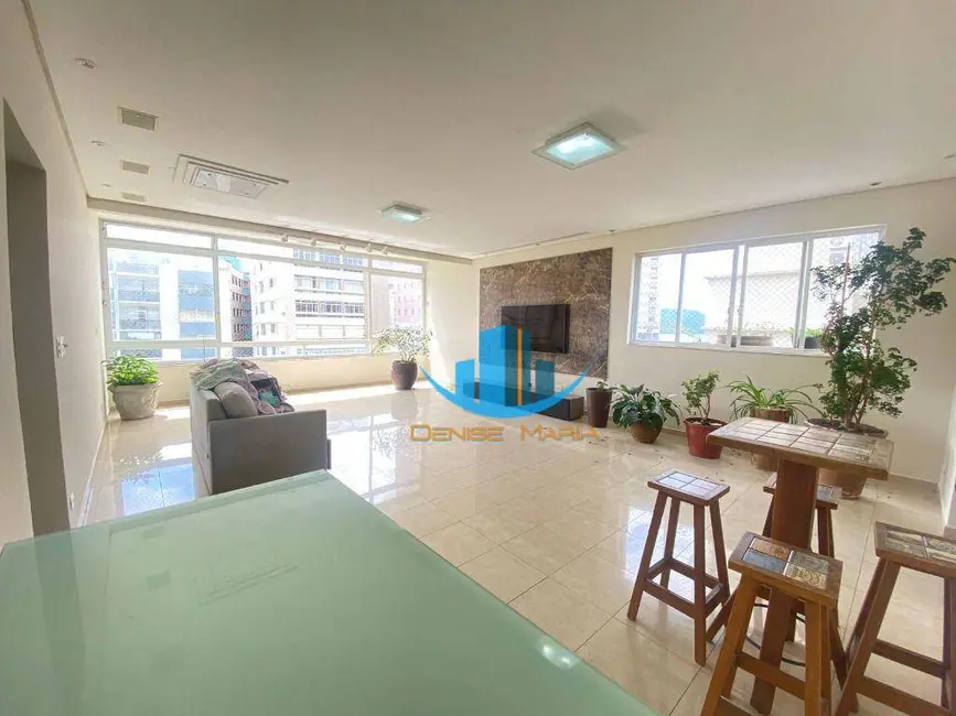 Apartamento com 3 quartos à venda, 220m2 em Gonzaga, Santos - SP - imagem 8 Foto 8 de Apartamento com 3 quartos à venda, 220m2 em Gonzaga, Santos - SP